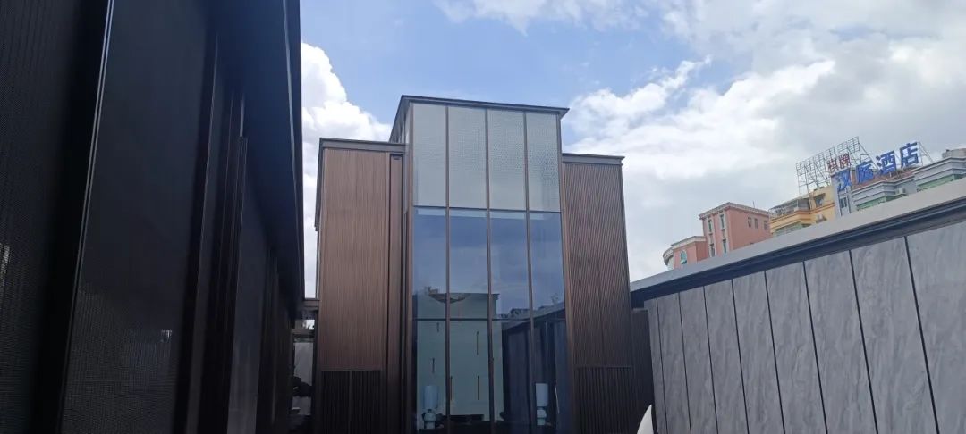 1693807657153909.jpg 2.jpg